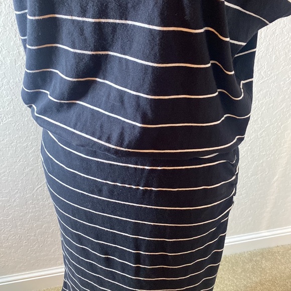 ❤️ATHLETA DRESS❤️ - Picture 2 of 5